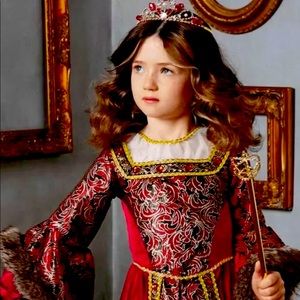 Chasing Fireflies Queen Isabella sz 12 and tiara